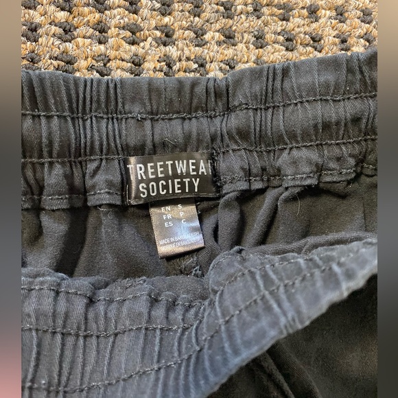 Black Streetwear Society Cargo Joggers - Picture 4 of 5